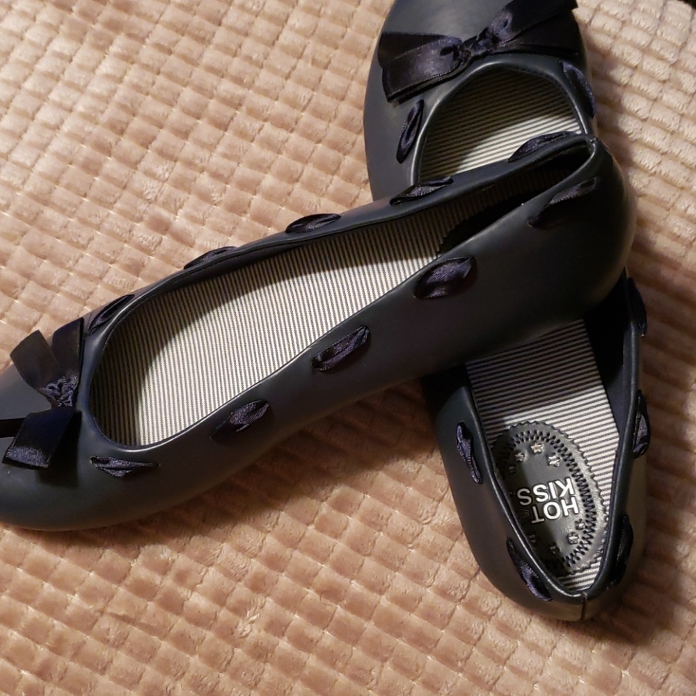 Shoes never worn size